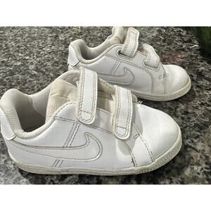 Nike Boys Court Royale (PSV) Court Tennis Shoes, 833536, All White, Sz 7C